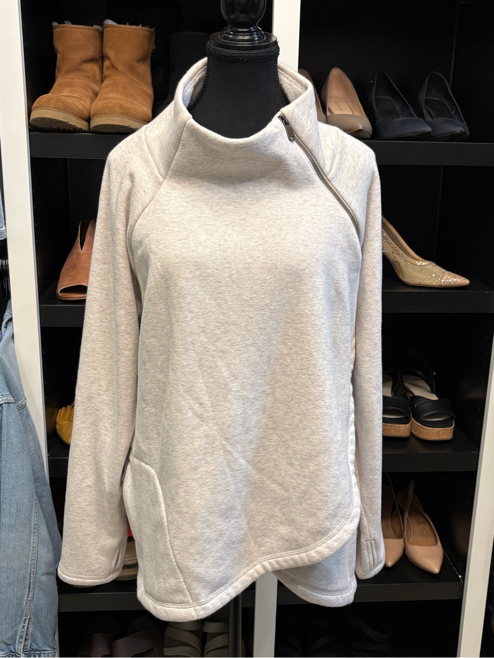 Athleta Cream Cozy Pullover with Fleece Interior